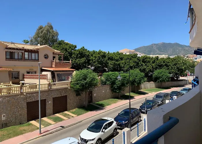 Los Patos Benalmadena Beach - Parking Privado